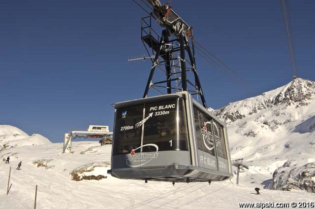 Pic Blanc cable car