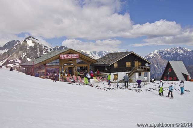 Chalet Cantamont bar restaurant