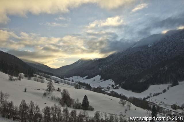 Le Penon et vallée